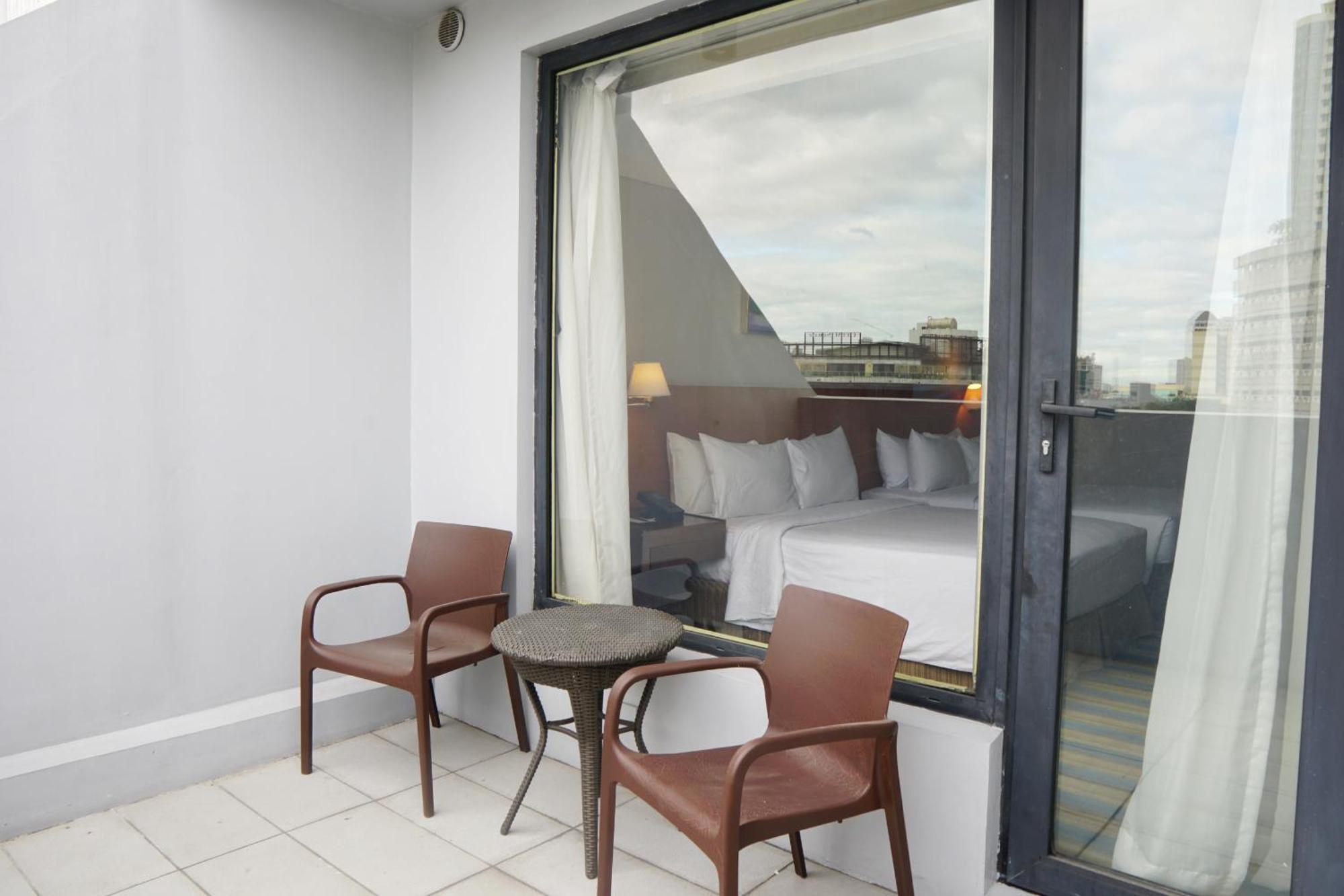Luxent Hotel Quezón by Eksteriør bilde