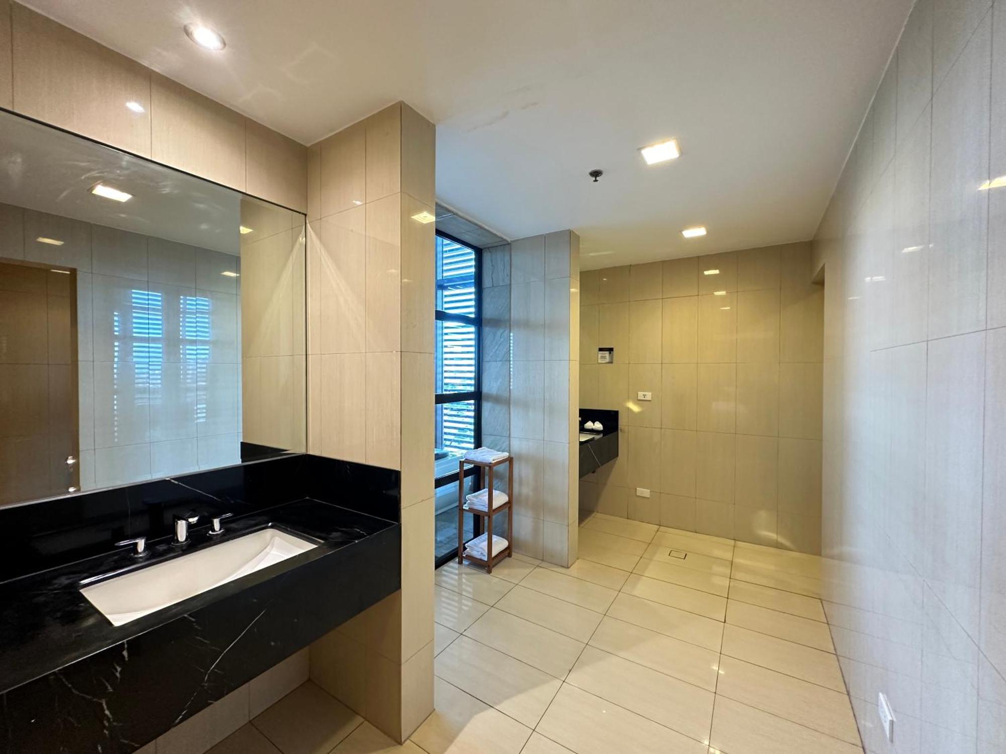 Luxent Hotel Quezón by Eksteriør bilde