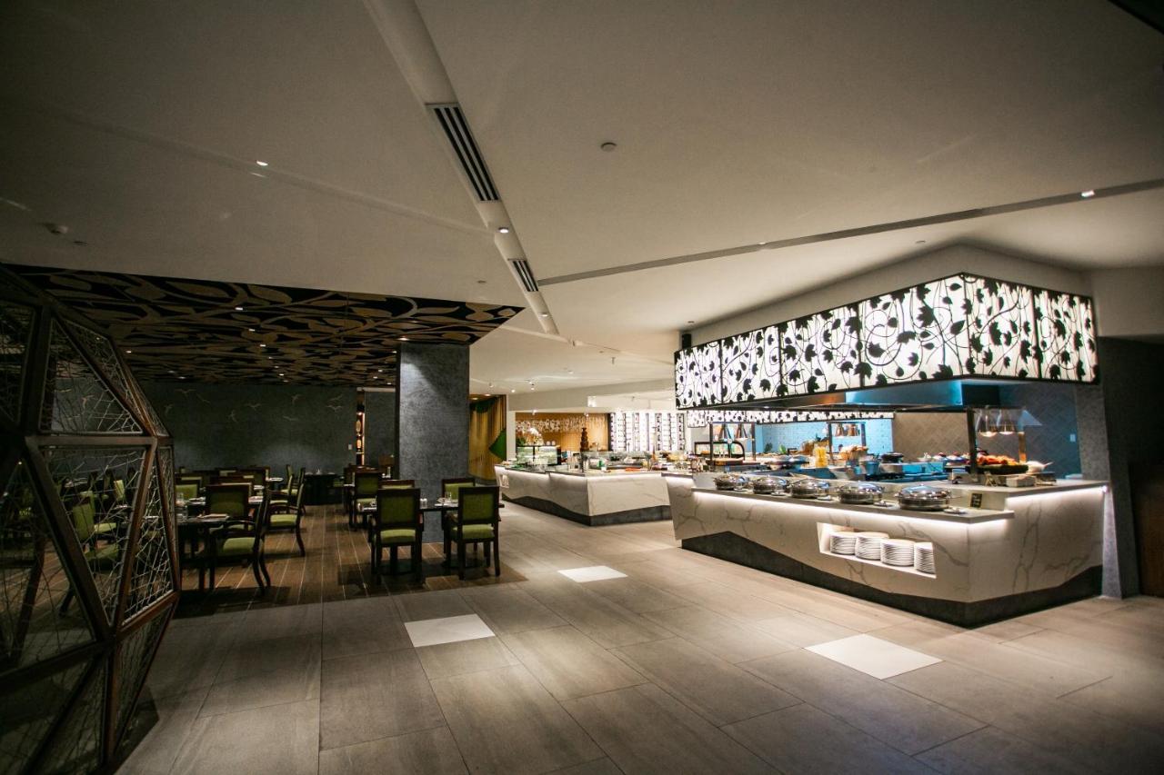 Luxent Hotel Quezón by Eksteriør bilde