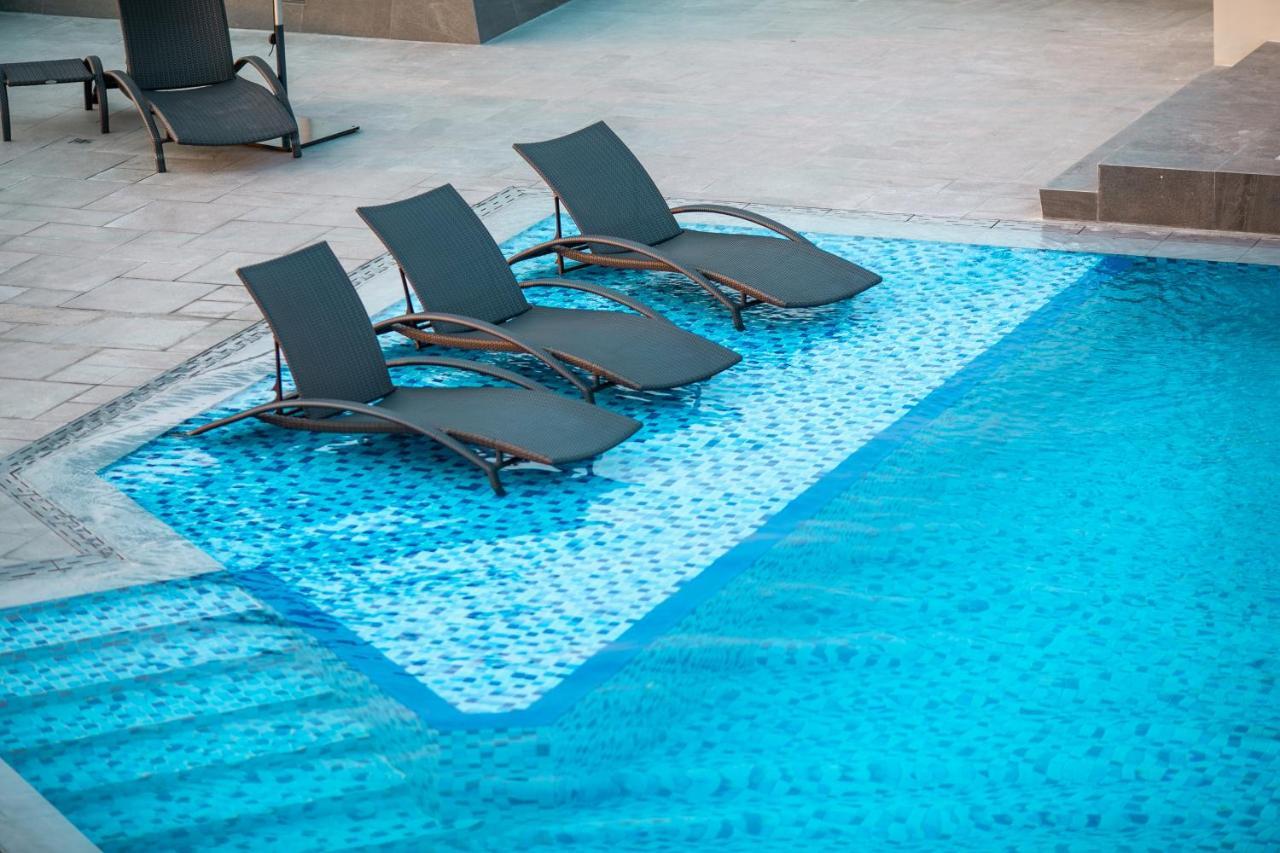 Luxent Hotel Quezón by Eksteriør bilde